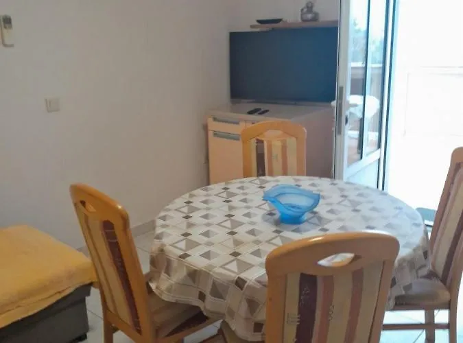 By The Sea - Rab - 21967 Apartment